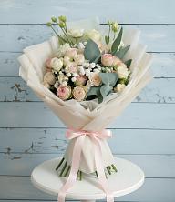 Букет цветов из:  Розы и Лизиантусы в Боровёнка
