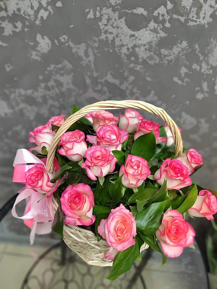 Цветочная композиция из Розы в корзине в Боровёнка