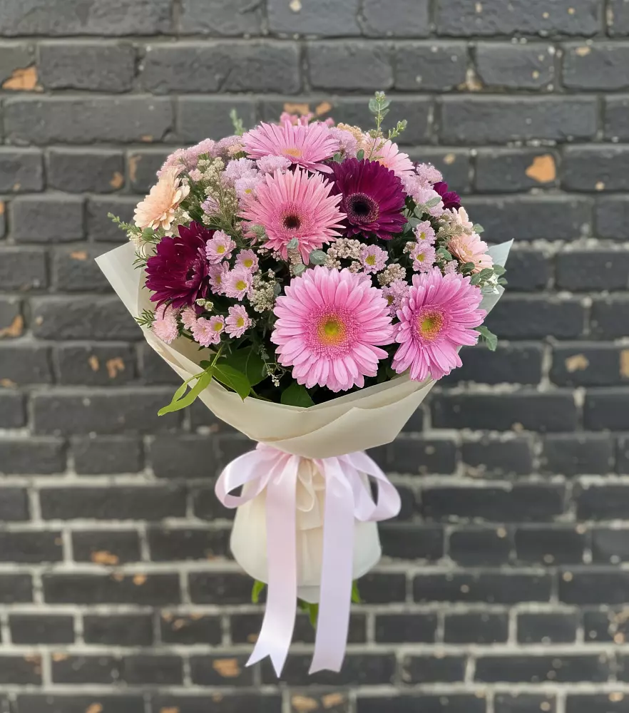 Букет цветов из: Герберы и Хризантемы в Боровёнка