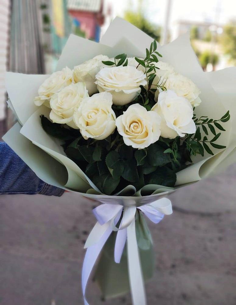 Букет Белые розы Проуд в Боровёнка