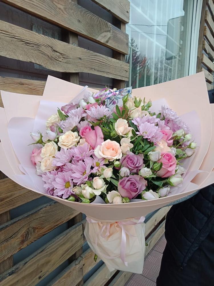 Букет цветов из: Розы и Хризантемы в Боровёнка