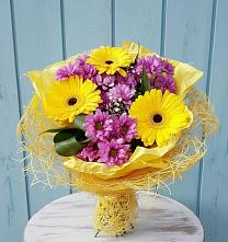 Букет цветов из:  Хризантемы и Герберы в Боровёнка