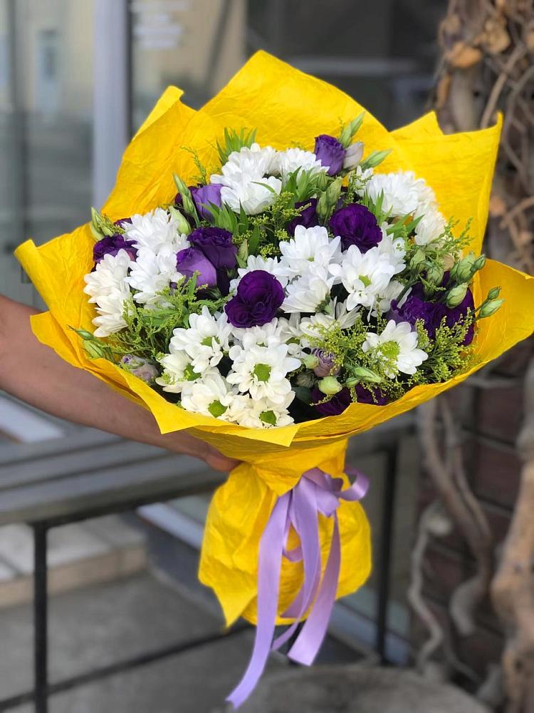 Букет цветов из: Ирисы, Хризантемы и Ромашки в Боровёнка