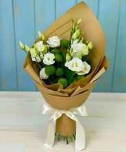 Букет цветов из:  Хризантемы и Лизиантусы в Боровёнка