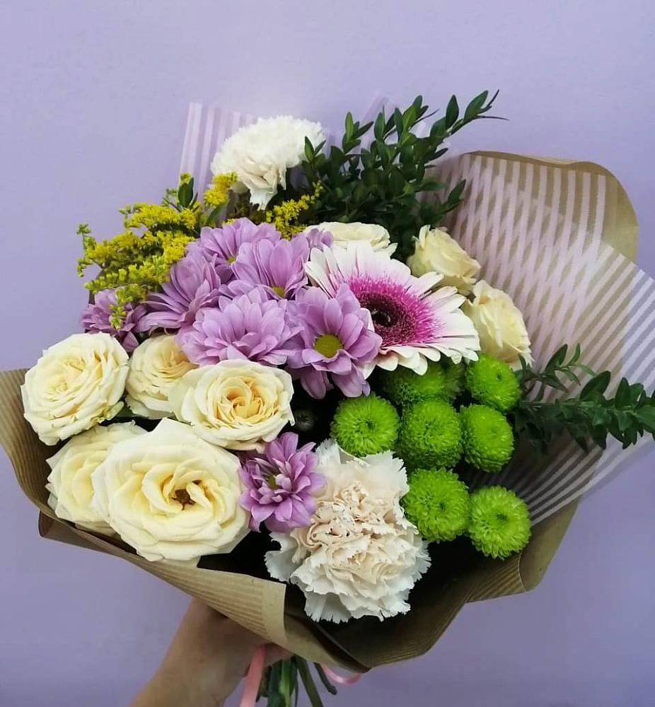 Букет цветов из: Хризантемы, Розы, Гвоздики и Герберы в Боровёнка